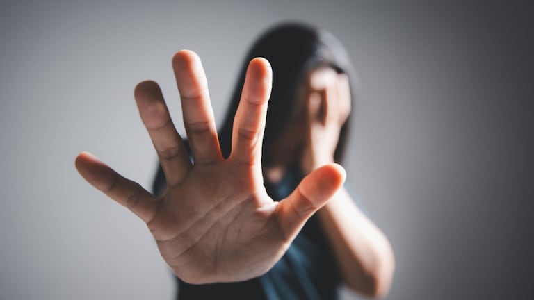 NCRB Crime Report : देशात दर तासाला 3 आणि दर 20 मिनिटाला एका महिलेवर अत्याचार, महाराष्ट्रात परिस्थिती कशी? Mumbai Tak