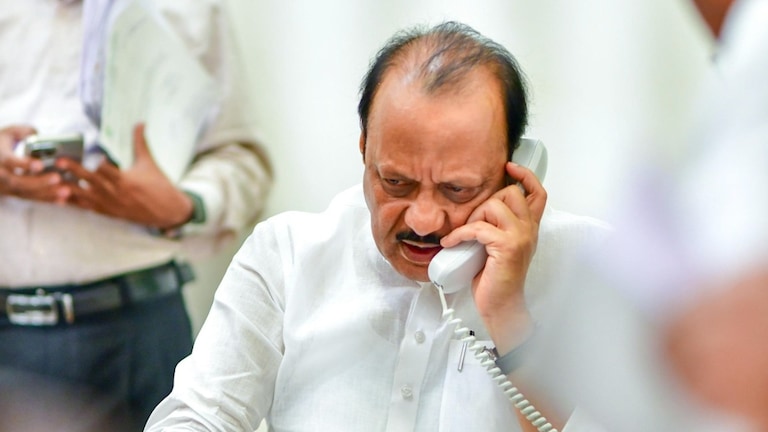 Ajit Pawar: अजितदादा अस्वस्थ... अधिवेशन सोडून तडकाफडकी गेले दिल्लीला, घडलं तरी काय? अजित पवार अचानक का गेले दिल्लीला?