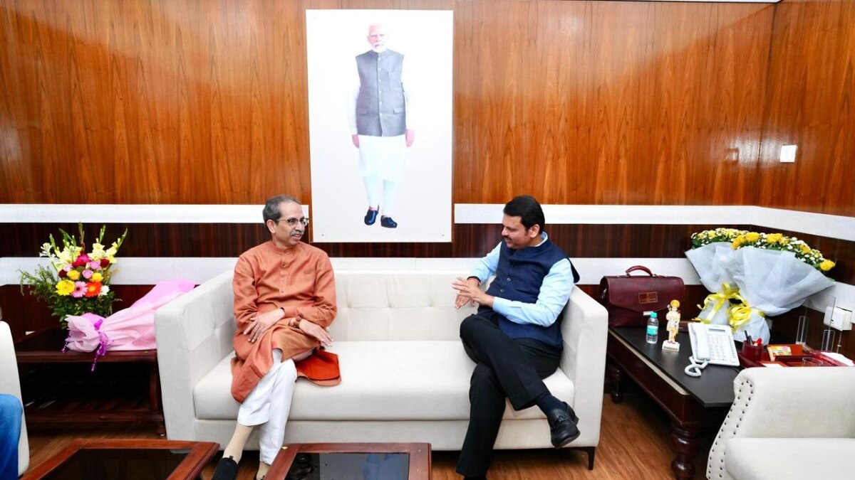 द्धव ठाकरेंनी अचानक घेतली CM फडणवीसांची भेट