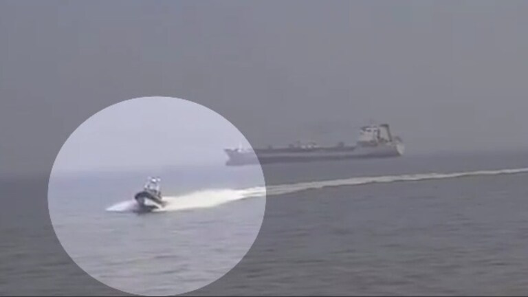 Mumbai Boat Accident: भर समुद्रात 13 जणांचा कसा गेला जीव? बोट अपघाताची Inside Story बोट अपघाताची Inside Story