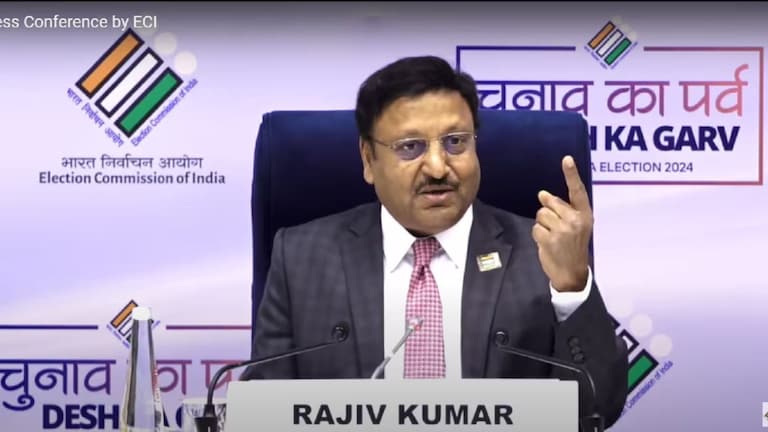 ECI Press Conference : ईव्हीएम मशिन हॅक होऊ शकतं? 6 वाजेनंतर मतदान कसं वाढतं? निवडणूक आयोगाने दिली सर्व प्रश्नांची उत्तरं Mumbai Tak