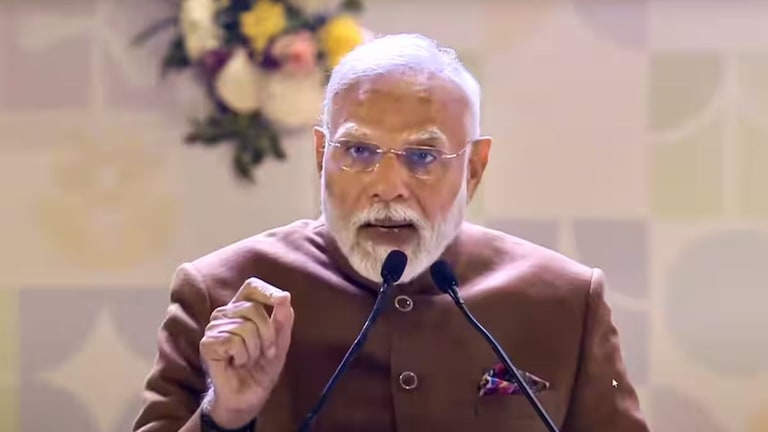 PM Narendra Modi : "माझ्याकडूनही चुका होतात, मी सुद्धा माणूस आहे, देव थोडी आहे...", का म्हणाले पंतप्रधान मोदी? Mumbai Tak