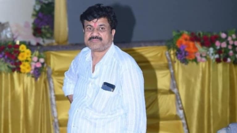 'वाल्मिक कराडने खुनाच्या दिवशी देशमुखांना दिलेली धमकी..' कोर्टात प्रचंड खळबळजनक दावा SIT कडून हत्या प्रकरणी नवे खुलासे (फाइल फोटो)