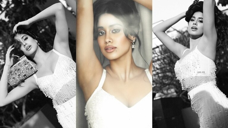 Janhvi Kapoor: बाई... जान्हवीने फ्लाँट केली फिगर, तुम्हीही म्हणाल हिचा तर कहर! जान्हवीने फ्लाँट केली फिगर
