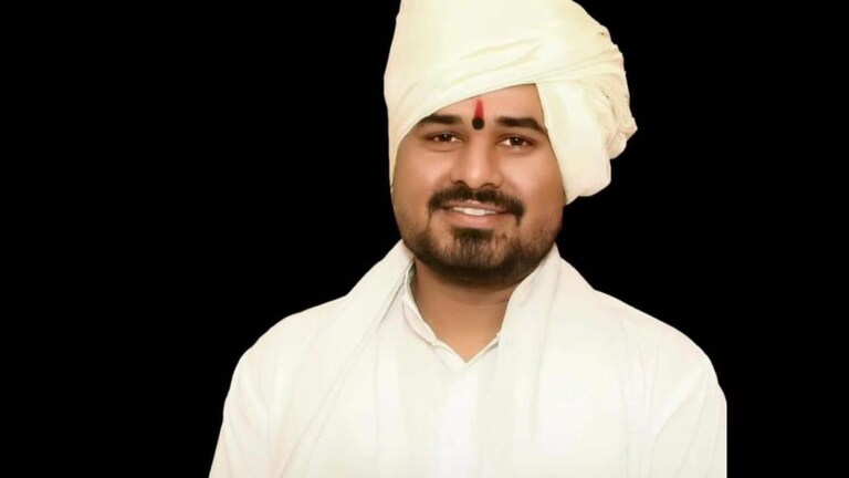 Pune News: खळबळजनक! संत तुकाराम महाराजांचे वंशज शिरीष मोरेंनी स्वत:ला संपवलं! आत्महत्येचं कारण काय? Shirish Maharaj More Suicide News