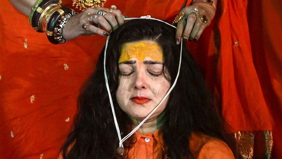 महामंडलेश्वर पदाचा राजीनामा