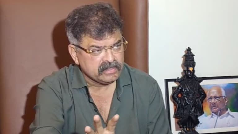 Jitendra Awhad : "मंत्रिमंडळात मुख्यमंत्र्यांच्या मांडीला मांडी लावून...", माणिकराव कोकाटेंवर हल्लाबोल करत आव्हाड काय म्हणाले? Mumbai Tak