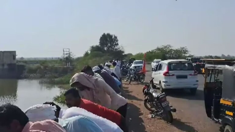 Solapur : प्रेयसीच्या पतीला मारण्याचा कट रचला, पण दारूच्या नशेत दोघंही तलावात बुडाले... Mumbai Tak