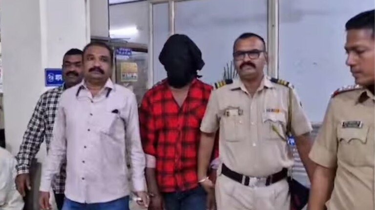 Thane Crime : 7 महिन्यांच्या गर्भवती अल्पवयीन मुलीचा गर्भपात केला, नंतर प्रकार लपवण्यासाठी आरोपीने नातेवाईकांसोबत... Mumbai Tak