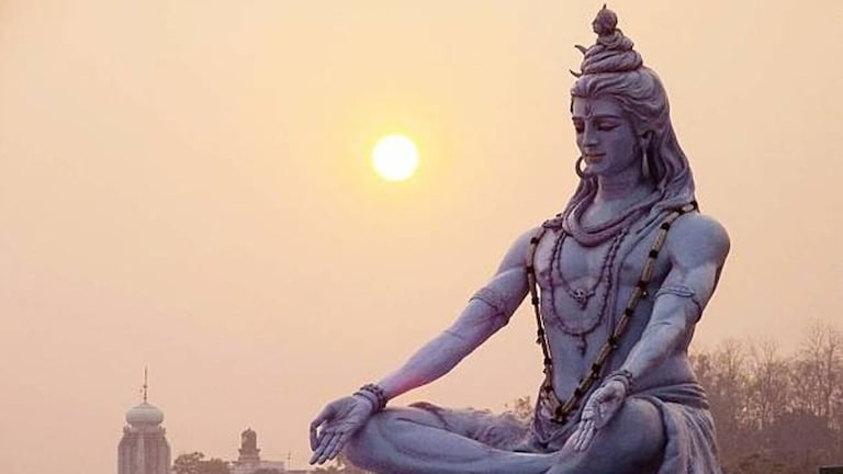 वैवाहिक जीवनात मिळेल प्रचंड आनंद, करा भगवान शिवाची 'ही' पूजा वैवाहिक जीवनात मिळेल प्रचंड आनंद