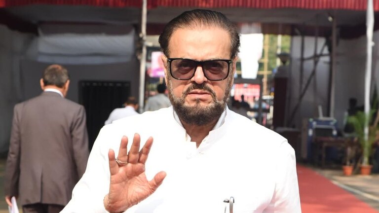 अबू आझमींचं निलंबन नेमकं झालं कशामुळे? तुम्हाला माहितीए त्याची नेमकी Story? अबू आझमींचं निलंबन नेमकं झालं कशामुळे?