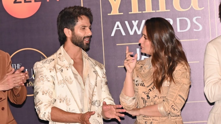 Viral Video: ब्रेकअपच्या 17 वर्षांनंतर शाहिदला पाहताच करीनाने केलं तरी काय? ज्याची तुफान चर्चा! करीना-शाहिदच्या व्हिडिओची तुफान चर्चा