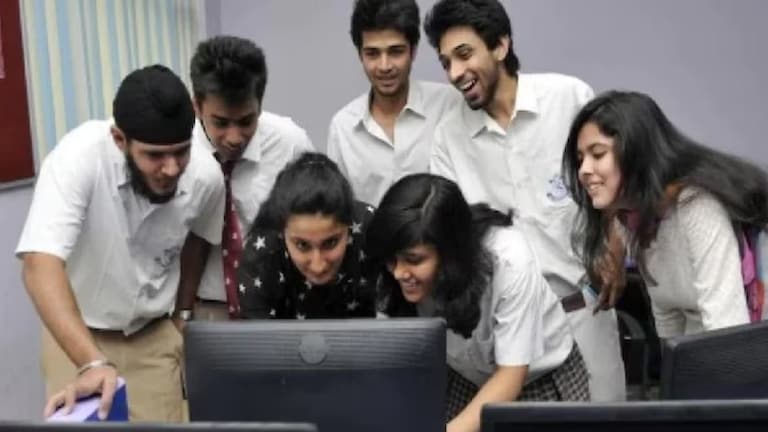 Maharashtra Board HSC Results 2025 : सर्वात मोठी अपडेट! बारावीच्या निकालाची तारीख आली समोर, निकाल कुठे पाहाल? Maharashtra Board Hsc Result 2025 Latest News