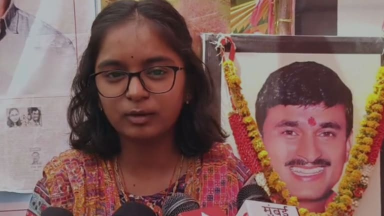 डोळ्यात अश्रू, काळजात राग घेऊन परीक्षा दिली, वैभवीनं 12 वीला किती टक्के मिळवले?  बारावीच्या निकालानंतर वैभवी देशमुख नेमकं काय म्हणाली?