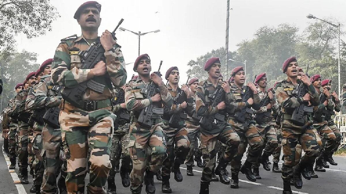 CISF मधील  DG चा पगार किती? 8 व्या वेतन आयोगानंतर पगारात किती वाढ? 
