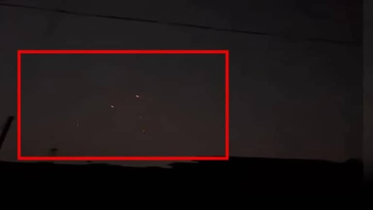 पाकिस्तानकडून पुन्हा हल्ला, कुठे Attack.. कुठे ब्लॅक आऊट? सगळ्यात अचूक माहिती फक्त मुंबई Tak वर कुठे Attack.. कुठे ब्लॅक आऊट?