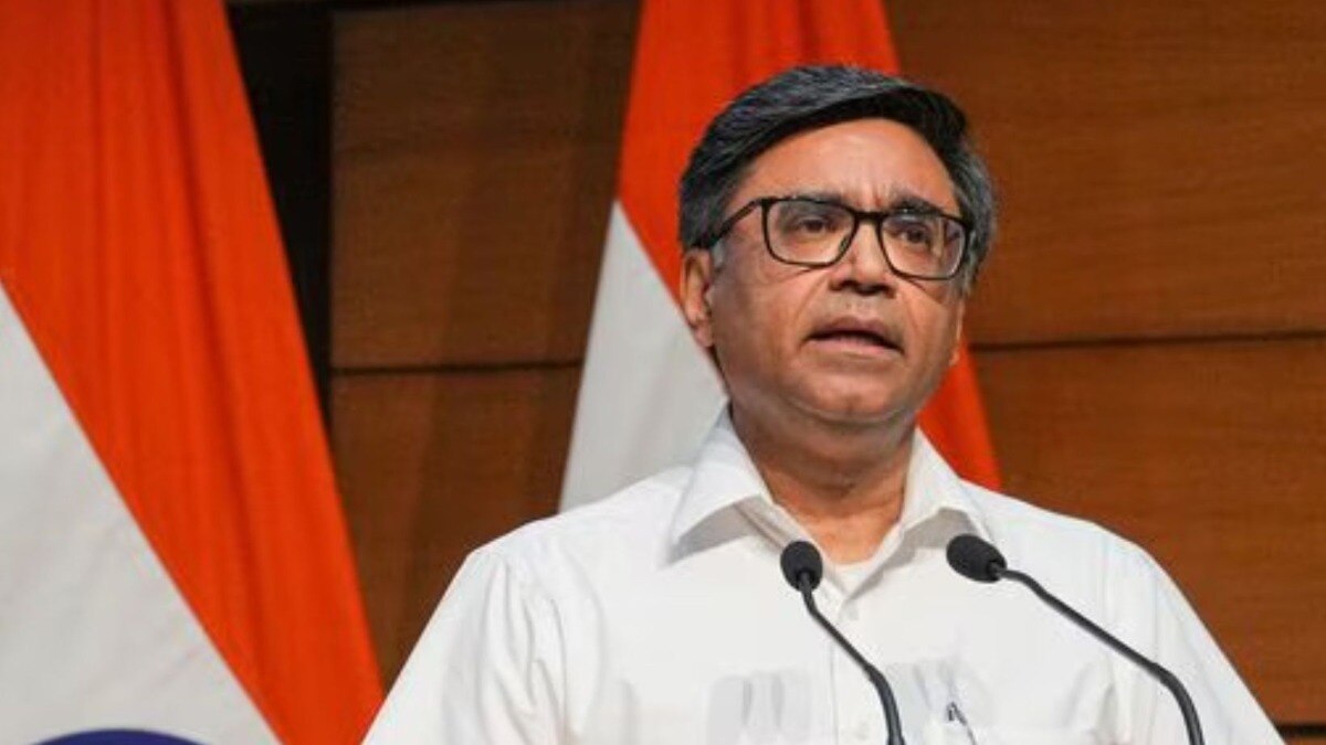 पाकिस्तानचा खोटारडेपणा विक्रम मेस्त्रीनं उघडा पाडला