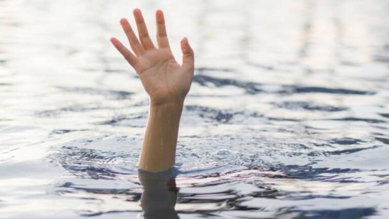 खड्ड्यात साचलेल्या पाण्यात पाच जणांचा बुडून मृत्यू, आत्महत्या की अपघात? Nagpur crime news