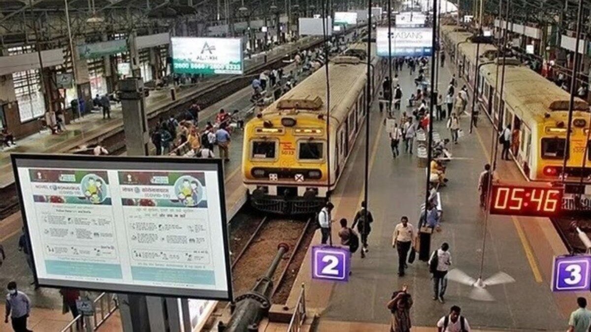 मुंबई अलर्ट मोडवर! पण प्रवाशांची सुरक्षा वाऱ्यावर, CSMT रेल्वे स्थानकात...