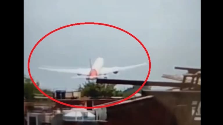 Air India Plane Crash Video: एअर इंडियाचं विमान असं कोसळलं, थरकाप उडवणारा 'तो' व्हिडिओ आला समोर! एअर इंडिया विमान अपघाताचा व्हिडिओ आला समोर