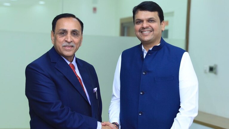 Vijay Rupani: 2024 साली देवेंद्र फडणवीसांना मुख्यमंत्री करण्यात विजय रुपाणींनी बजावलेली मोलाची भूमिका देवेंद्र फडणवीस आणि विजय रुपाणी (फाइल फोटो, सौजन्य: एक्स प्लॅटफॉर्म)