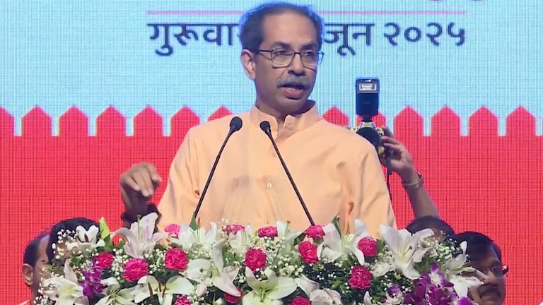 'एकत्र येऊ नये म्हणून यांच्या मालकाचे नोकर...' मनसेच्या युतीवर उद्धव ठाकरेंचं आजवरचं सगळ्यात मोठं विधान मनसेच्या युतीवर उद्धव ठाकरेंचं आजवरचं सगळ्यात मोठं विधान