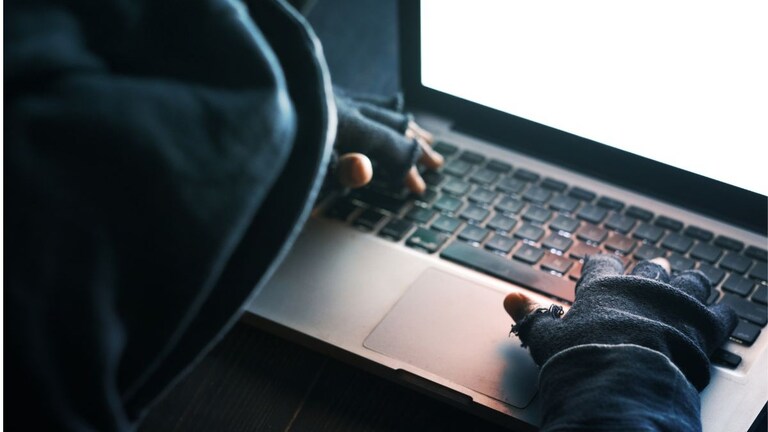 डेटिंग अॅपवर झाली मैत्री अन् जडलं प्रेम, पण गरोदर राहिल्यानंतर छळ अन्... डेटिंग अॅपवर झाली मैत्री अन् जडलं प्रेम, पण गरोदर राहिल्यानंतर छळ