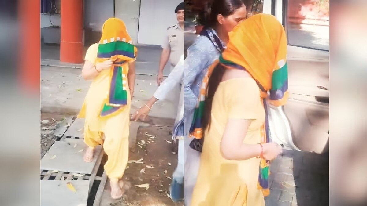 School Teacher Love Affaire Viral News 