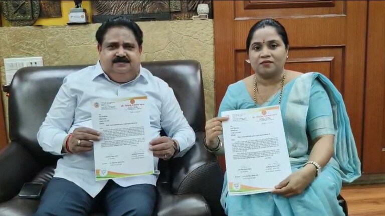 भाजपला मोठा धक्का, डोंबिवलीतील दिग्गज नेता ठाकरेंच्या शिवसेनेत? डोंबिवलीमध्ये भाजपला मोठा धक्का