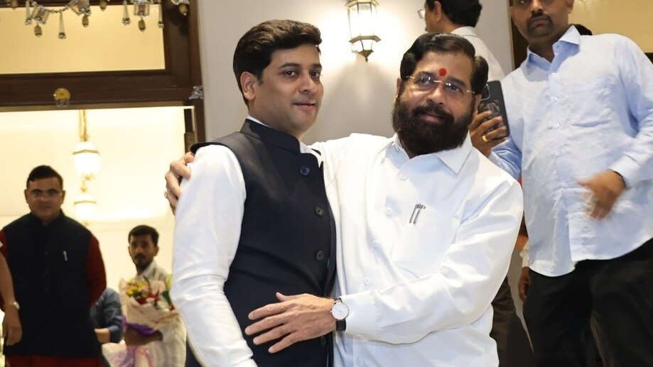 श्रीकांत शिंदेंना Income Tax ची नोटीस