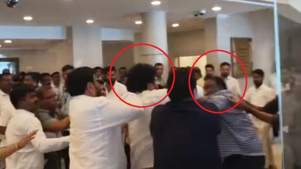 gopichand padalkar vs Jitendra Awhad Video of fight goes viral