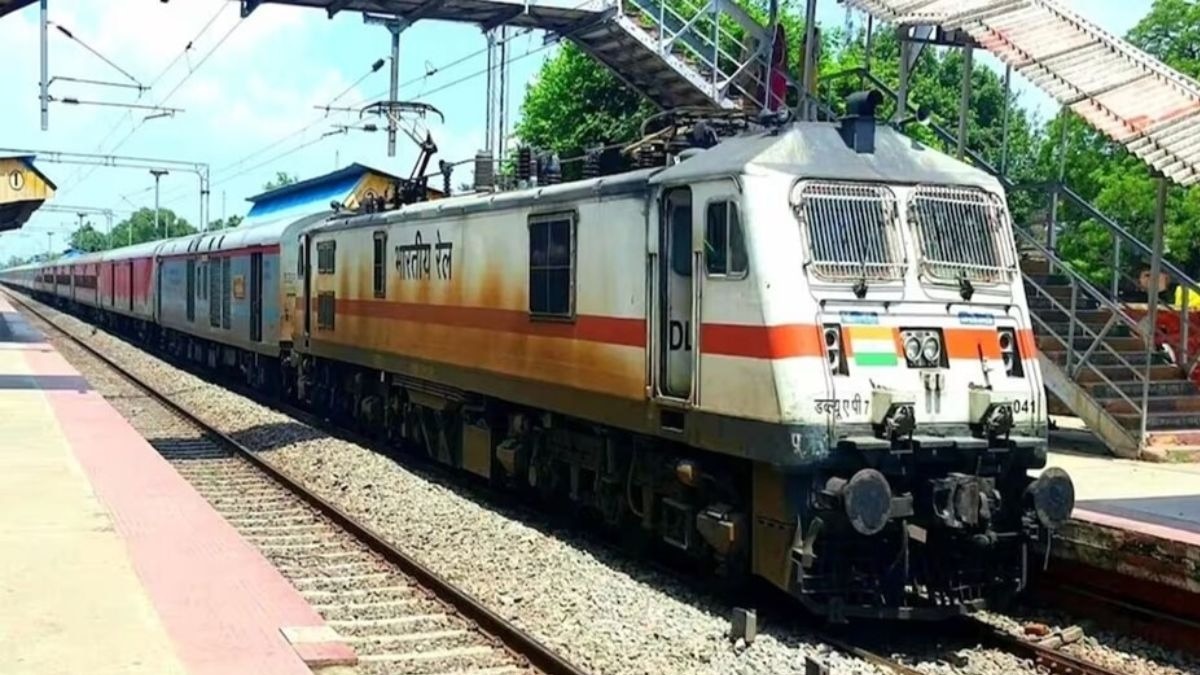 ITI पास तरुणांनी मिळवा रेल्वेत नोकरी... तब्बल 6238 पदांसाठी बंपर भरती