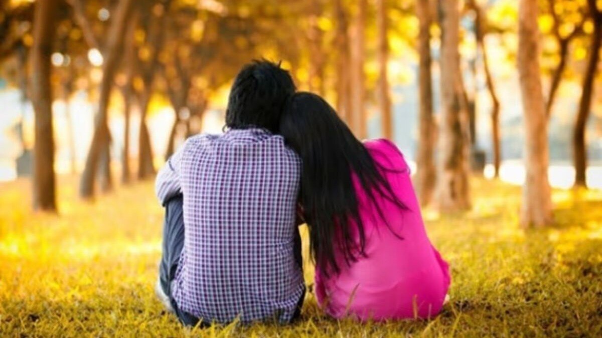 प्रेयसीचं 'ते' रहस्य कळलं आणि डिप्रेशनमध्ये गेला, नंतर विष प्यायलं अन्...