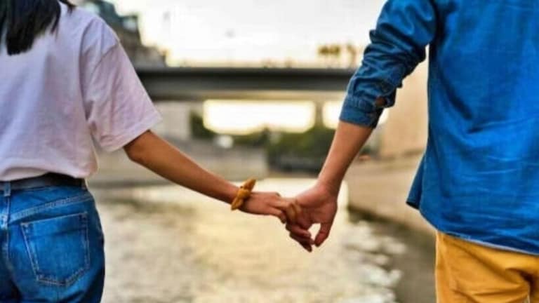 'तो' गर्लफ्रेंडसोबत दारू प्यायला..नंतर प्रायव्हेट पार्टमध्ये हात टाकून तिचा खून केला अन्..हादरंवून टाकणारी घटना! Couple Shocking Murder Case