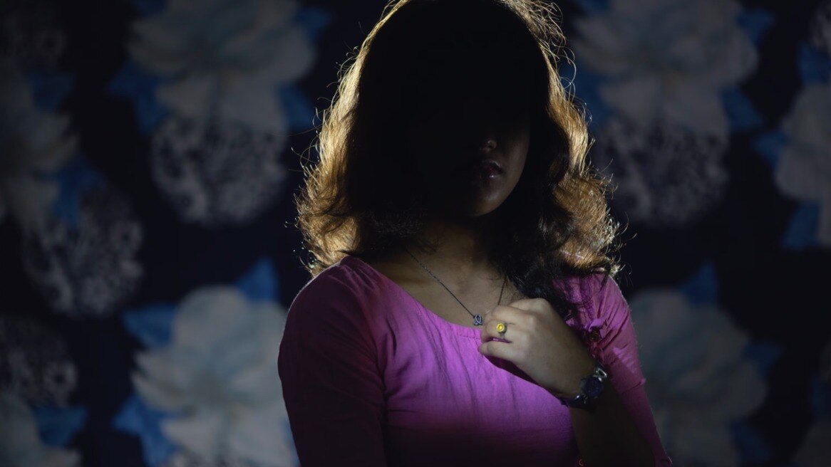 मुंबईला हादरवून टाकणारी घटना, 12 वर्षांच्या अल्पवयीन मुलीवर तब्बल 200 जणांकडून अत्याचार mumbai crime