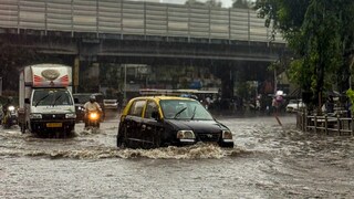 Mumbai Rain: मुंबईसाठी रेड अलर्ट जारी, पुन्हा कोसळणार धो-धो पाऊस! Mumbai Tak