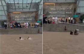 मुंबईची खबर: मॉल म्हणावं की स्विमिंग पूल? नागरिकांनी रस्त्यावरच मारल्या बेडूक उड्या..ओबेरॉय मॉलची 'अशी' अवस्था कधी पाहिली नसेल हे मॉल की स्विमिंग पूल? मुंबईतील पावसामुळे गोरेगावच्या ओबेरॉय मॉलची झाली ‘ही’ दशा