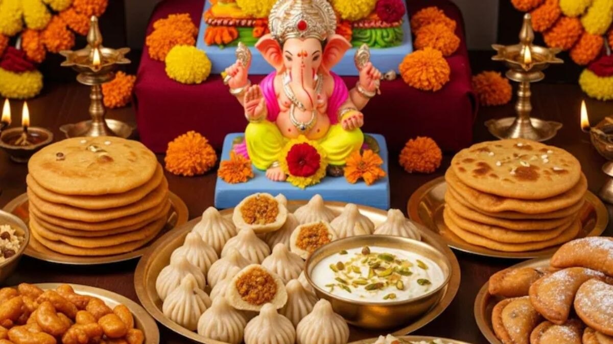 घरीच सोप्या पद्धतीनं बनवा बाप्पाच्या आवडीचे 'हे' 6 पदार्थ