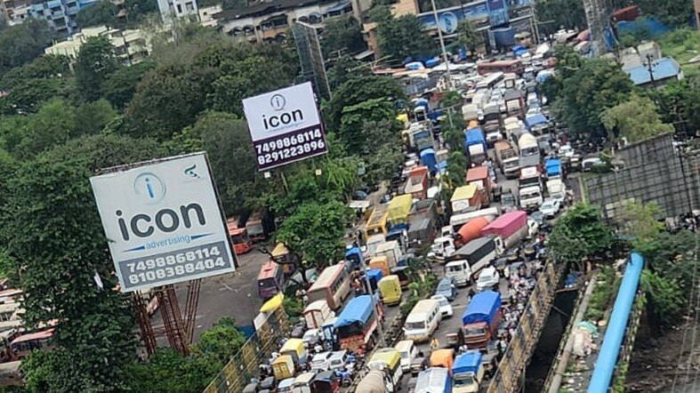 is government paying attention children were stuck in bus for 4 hours entire kalyan city was suffocated due to traffic