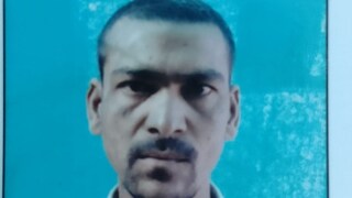 'आरक्षणावर सरकार कसलाही तोडगा...' सोशल मीडियावर पोस्ट अन् राहत्या घरात मराठा तरुणाने संपवलं आयुष्य Mumbai Tak