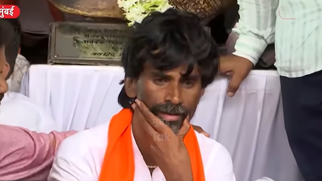 maratha reservation why did manoj jarange cry profusely in azad maidan