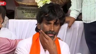 Maratha Reservation: मुंबईतील आझाद मैदानात मनोज जरांगेंना ढसाढसा रडू लागले अन्... Mumbai Tak