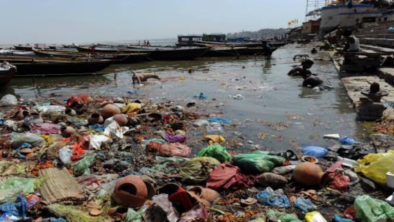 मुंबईची खबर: BMC चा 22 कोटींचा मास्टरप्लॅन! आता नाल्यांमध्ये अजिबात कचरा दिसणार नाही... पावसाळ्यात चिंताच मिटली BMC चा 22 कोटींचा मास्टरप्लॅन! आता नाल्यांमध्ये अजिबात कचरा दिसणार नाही...