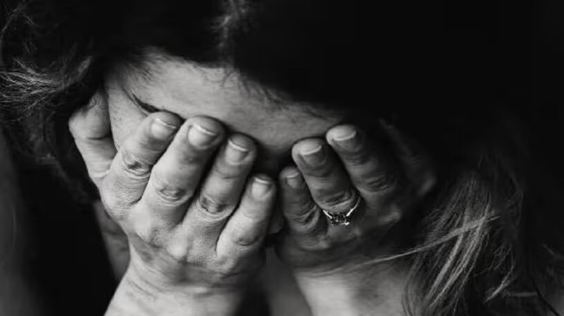 बीएसएफ जवानाच्या पत्नीवर मेहुण्यांनी बलात्कार केला