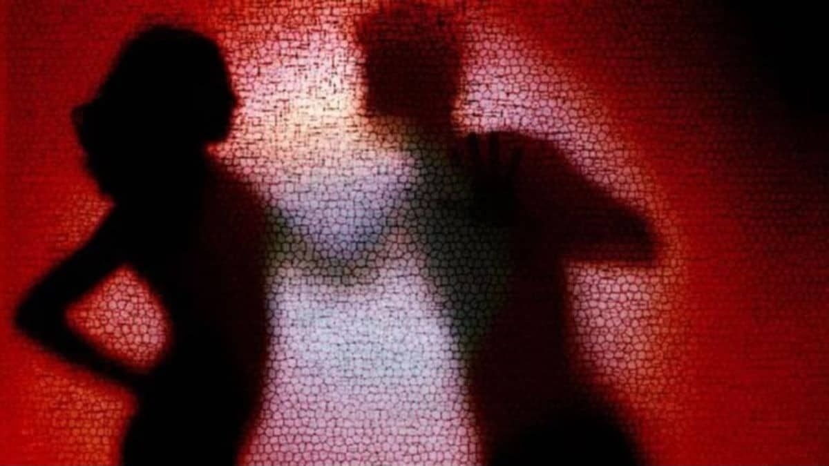 पतीला पत्नीच्या अफेअरची लागली भनक अन् घडलं असं की...