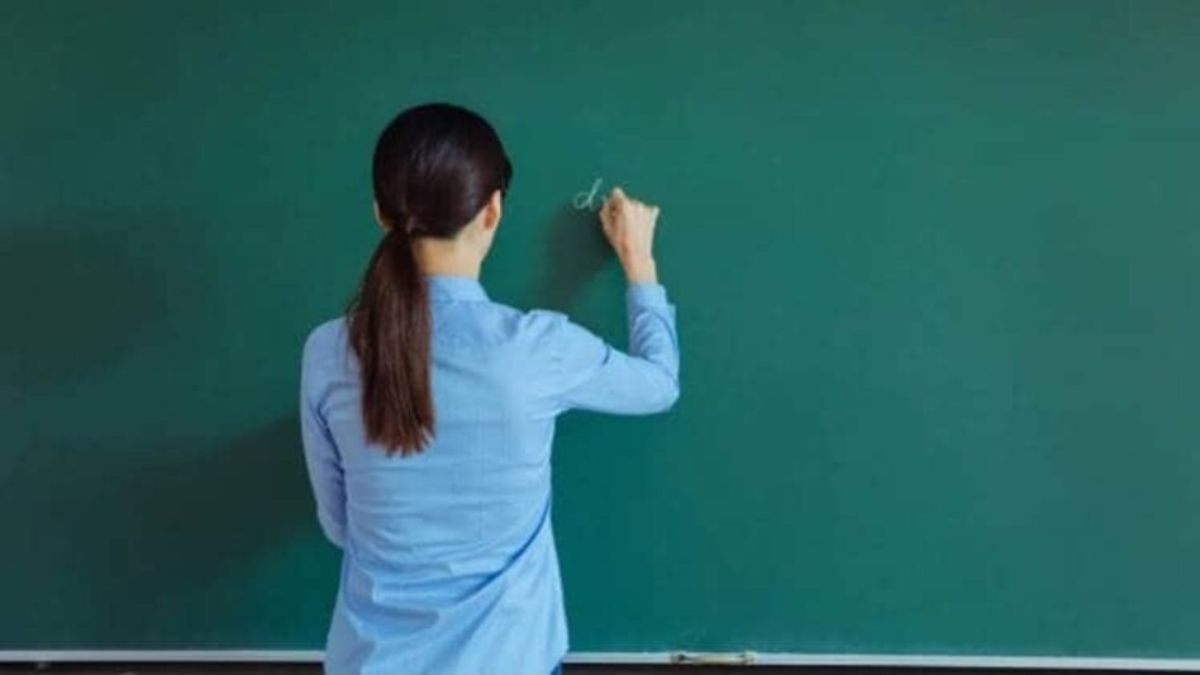 बनावट सोशल मीडिया अकाउंट... अचानक दुसऱ्या शिक्षिकेची एन्ट्री अन्..