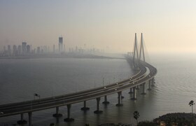 Mumbai Weather: मुंबईत हलका पाऊस, पाहा ठाणे आणि इतर परिसरात कसं असेल हवामान mumbai weather 19th september 2025 light rain in mumbai see what the weather will be like in thane and other areas imd forecast