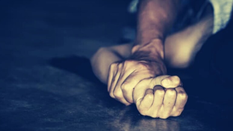 अहिल्यानगर हादरलं! नातेवाईकाचे तीन अल्पवयीन बहिणींवर लैंगिक अत्याचार, चौथ्या विवाहित बहिणीला देखील सोडलं नाही ahilyanagar crime