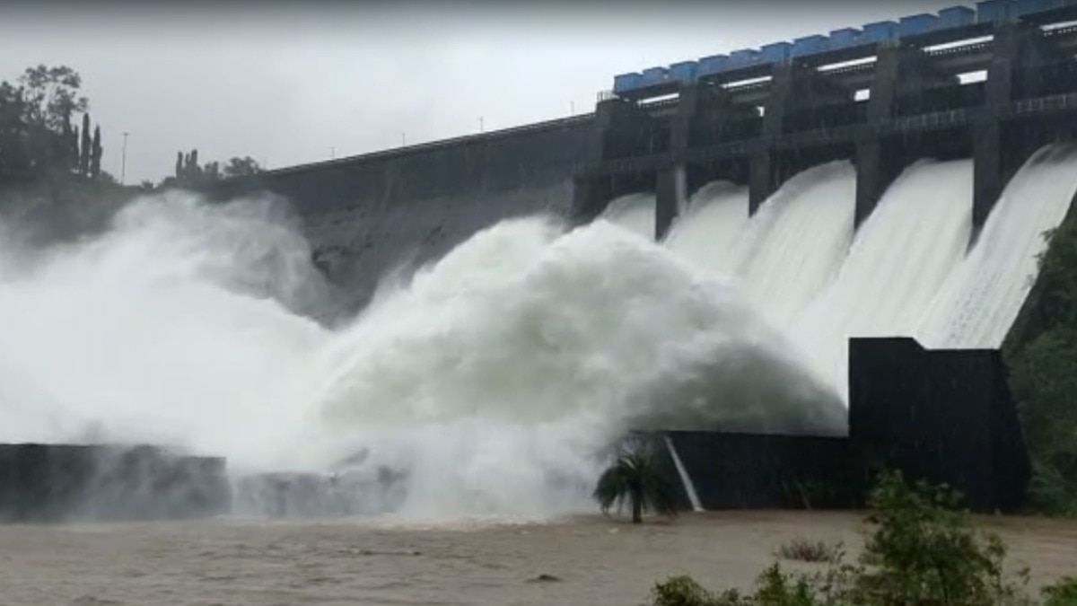 Mumbai Weather: मुंबईसाठी पुन्हा अलर्ट, तुफान पाऊस बरसेल.. हवामान खात्याचा अंदाज!