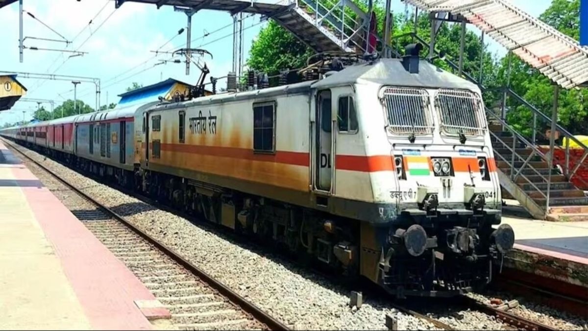 रेल्वेमध्ये 2570 पदांसाठी बंपर भरती! 